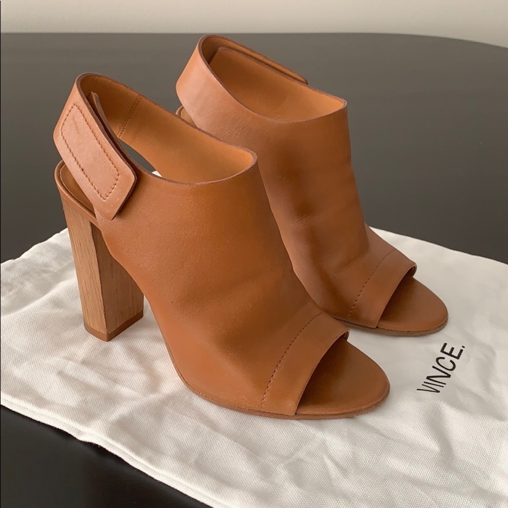 Vince Faye Tan Camel Bootie Size 6 or 36 EU